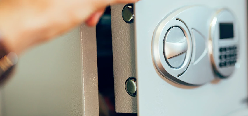 Fingerprint Safe Openers in Rubidoux, CA