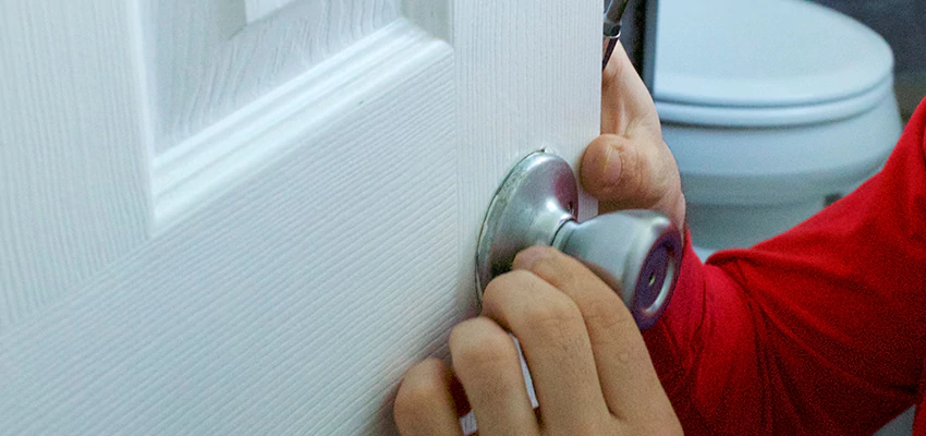 Vintage Door Knob Replacement in Rubidoux, CA
